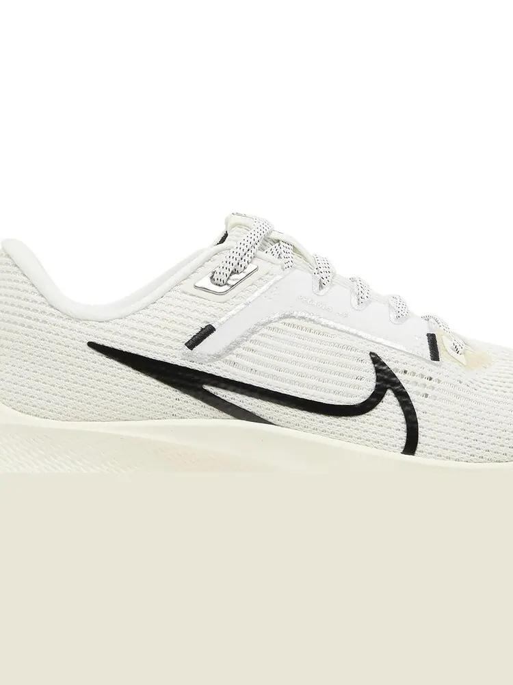 Кроссовки Wmns Air Zoom Pegasus 40 'Sail Black' — изображение 2 из 4, бежевый