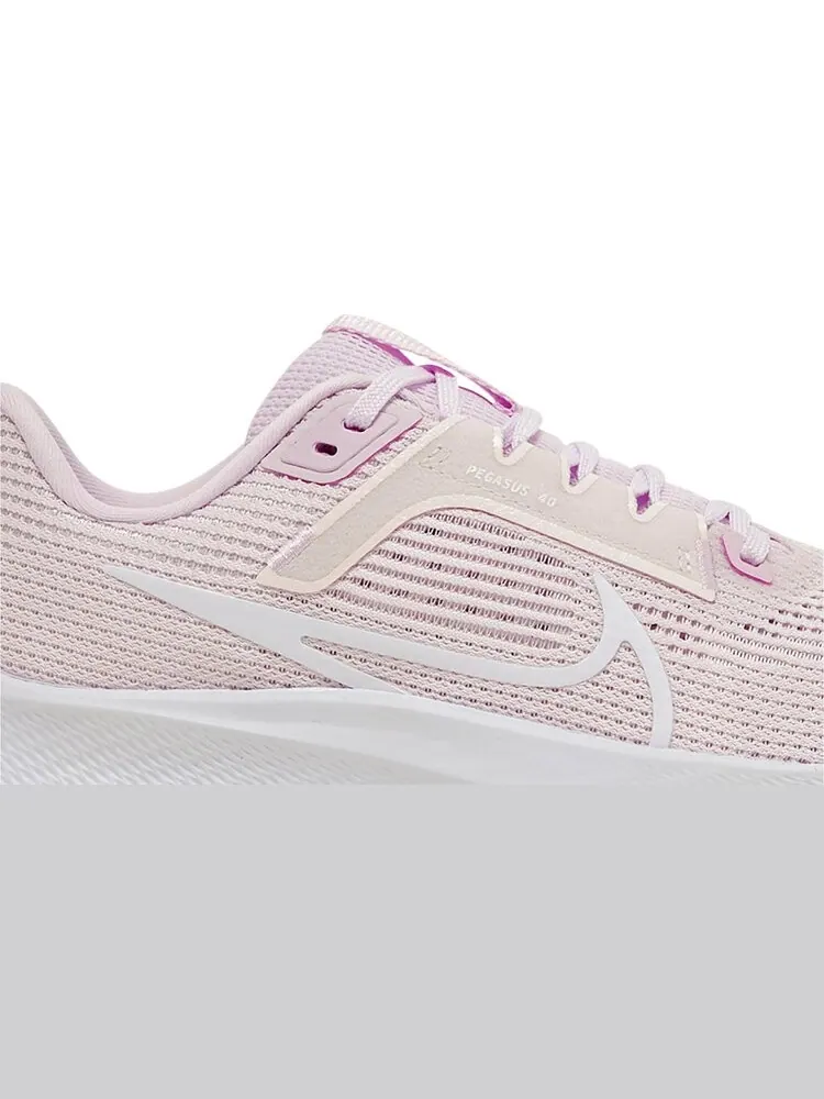 Кроссовки Wmns Air Zoom Pegasus 40 'Pearl Pink' — изображение 2 из 4, розовый