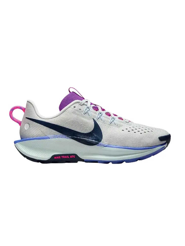 Кроссовки Nike Wmns Pegasus Trail 5 'Photon Dust' — изображение 1 из 1, белый
