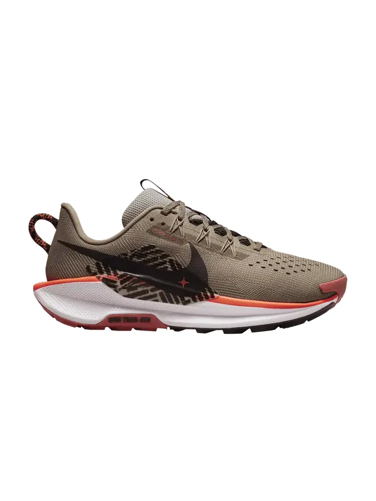 Кроссовки Nike Wmns Pegasus Trail 5 Khaki Hyper Crimson — изображение 1 из 1, хаки
