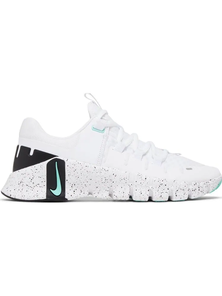Кроссовки Wmns Free Metcon 5 'White Emerald Rise' — изображение 1 из 4, белый