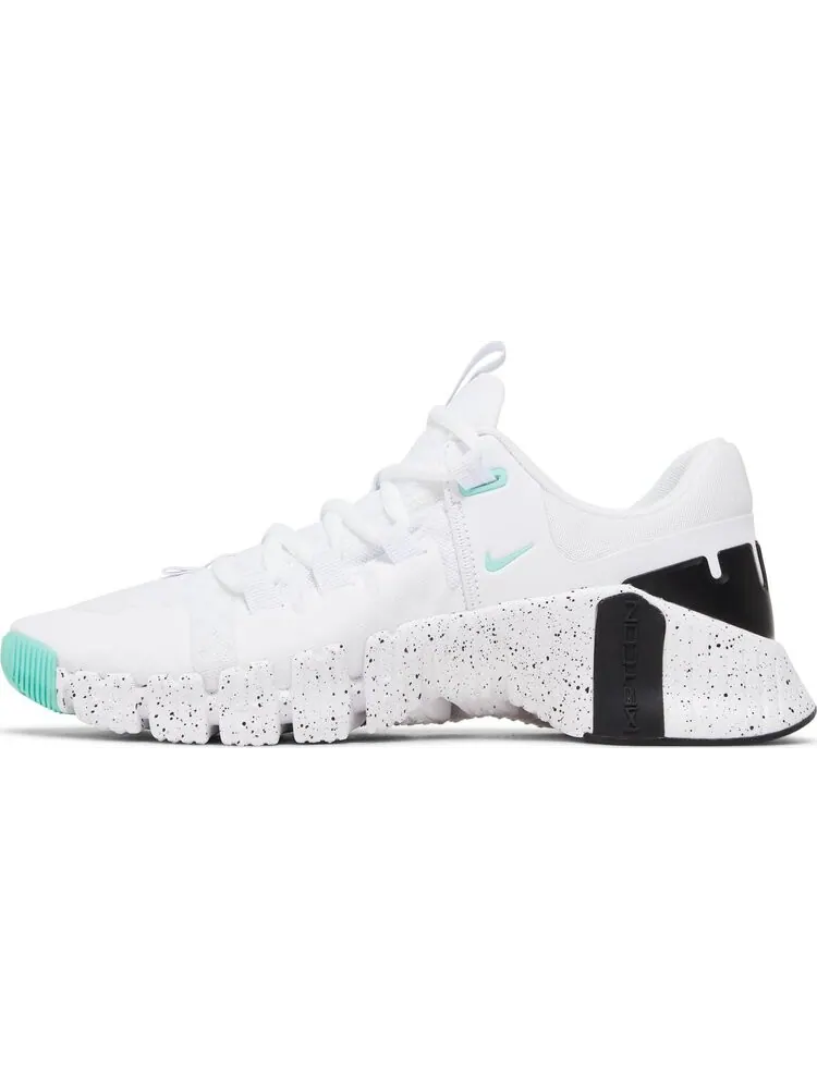 Кроссовки Wmns Free Metcon 5 'White Emerald Rise' — изображение 3 из 4, белый