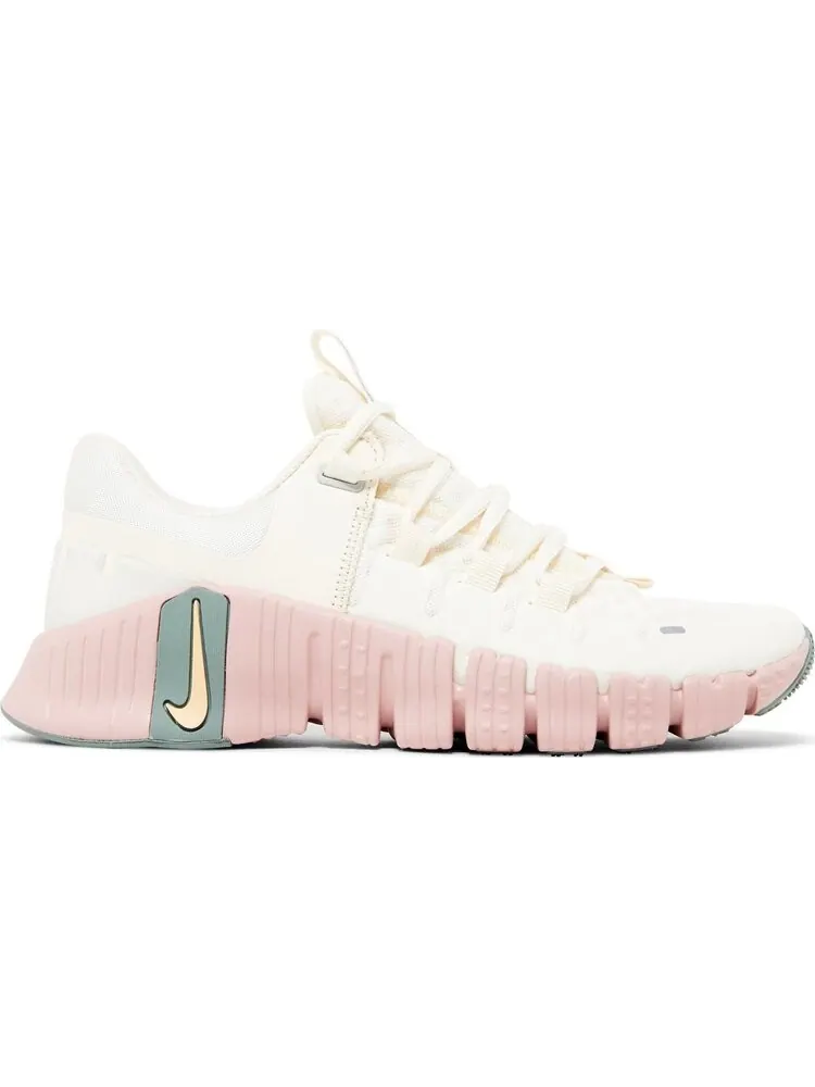 Кроссовки Wmns Free Metcon 5 'Pale Ivory Ice Peach' — изображение 1 из 4, розовый