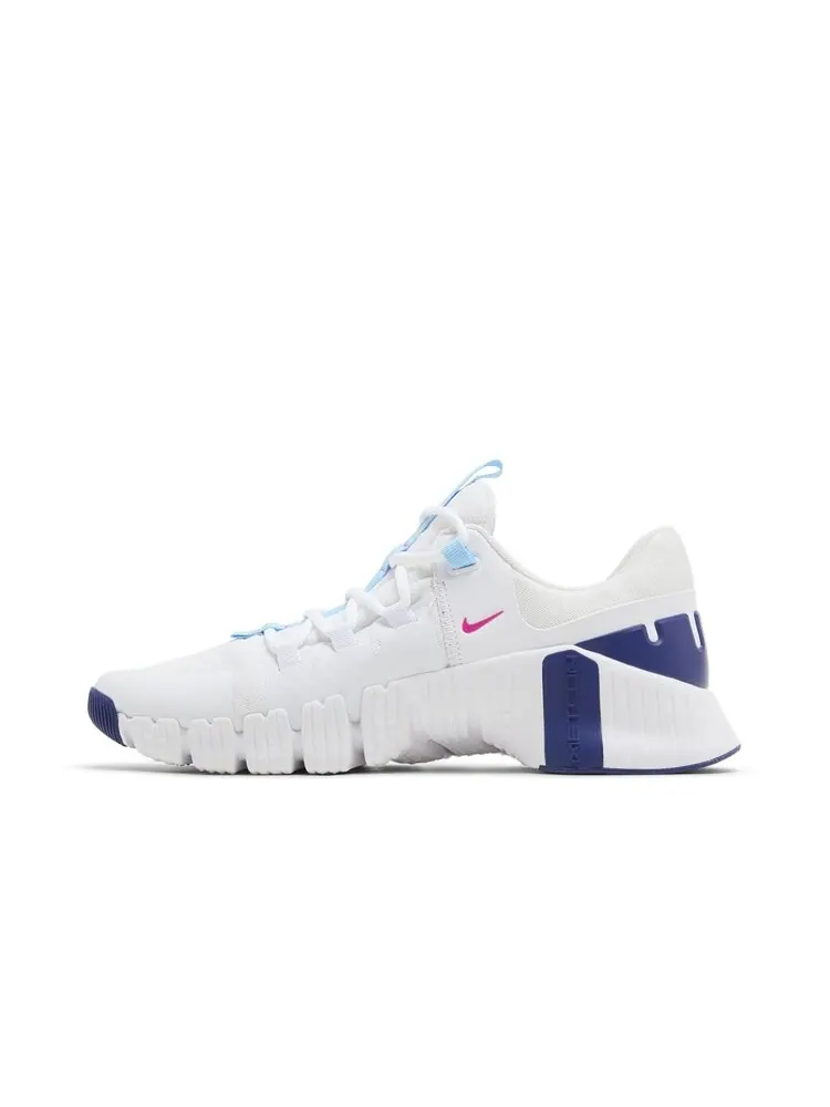 Кроссовки Nike Wmns Free Metcon 5 — изображение 3 из 4, белый