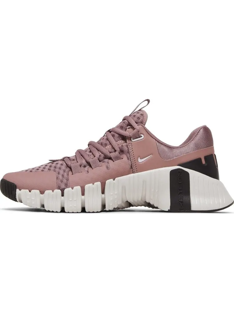 Кроссовки Wmns Free Metcon 5 'Smokey Mauve' — изображение 3 из 4, фиолетовый