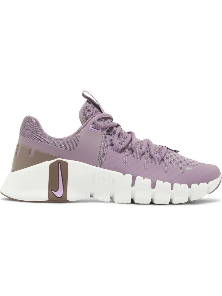 Кроссовки Wmns Free Metcon 5 'Violet Dust' — изображение 1 из 4, фиолетовый