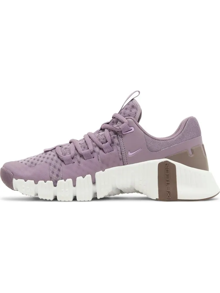 Кроссовки Wmns Free Metcon 5 'Violet Dust' — изображение 3 из 4, фиолетовый