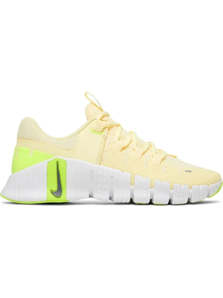 Кроссовки Wmns Free Metcon 5 'Citron Tint Volt' — изображение 1 из 4, желтый