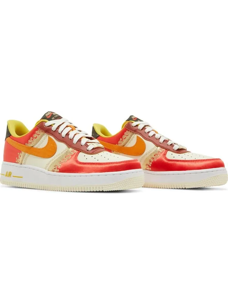 Кроссовки Nike Wmns Air Force 1 '07 LV8 'Little Accra' — изображение 8 из 8, красный