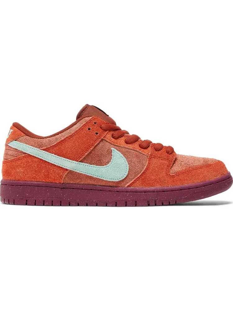 Кроссовки Dunk Low SB 'Mystic Red' — изображение 1 из 4, красный