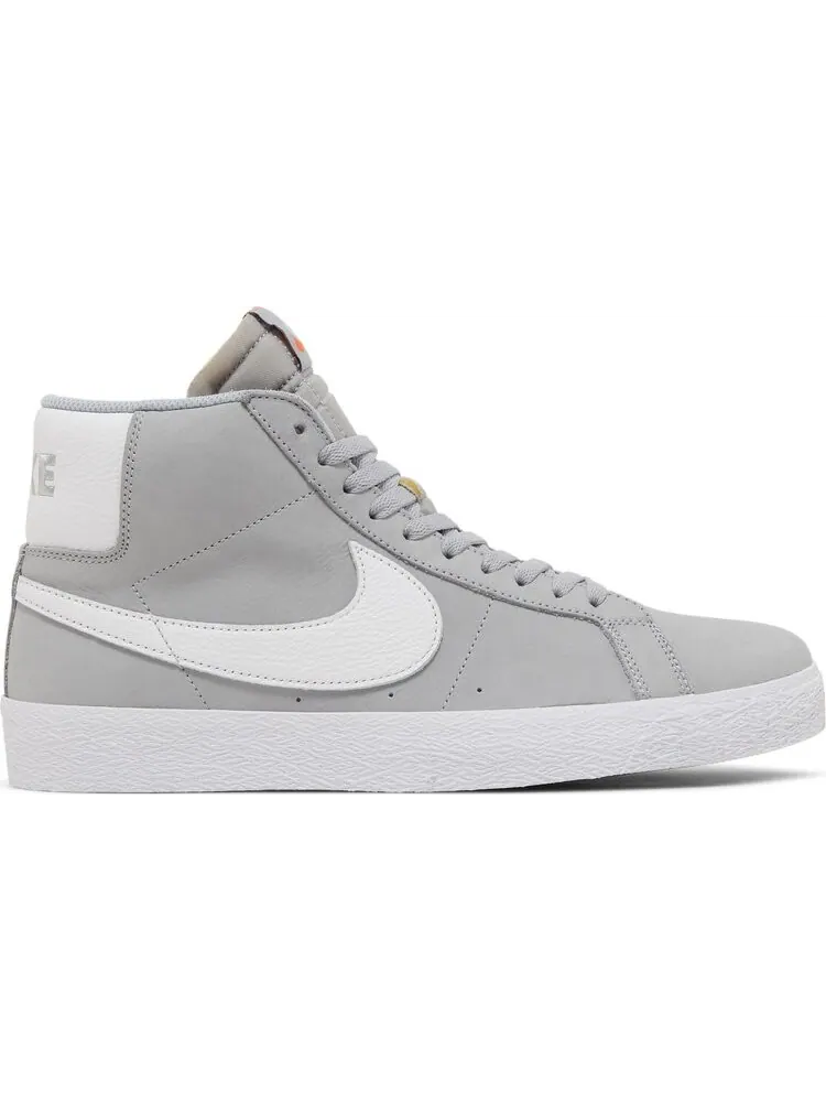 Кроссовки Blazer Mid SB 'Wolf Grey' — изображение 1 из 4, белый