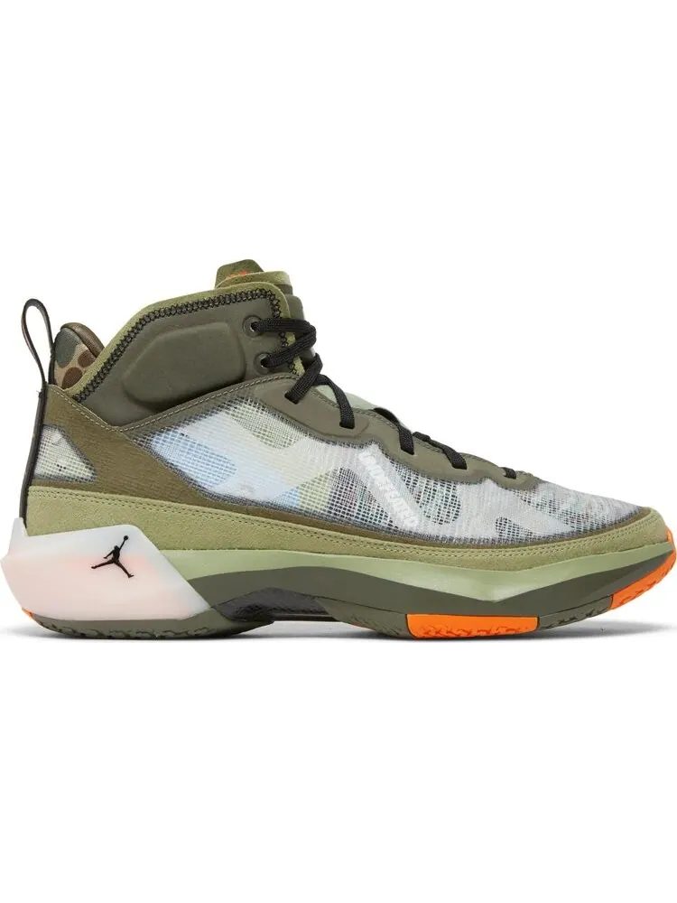 Кроссовки Undefeated x Air Jordan 37 SP Flight Jacket — изображение 1 из 8, зеленый