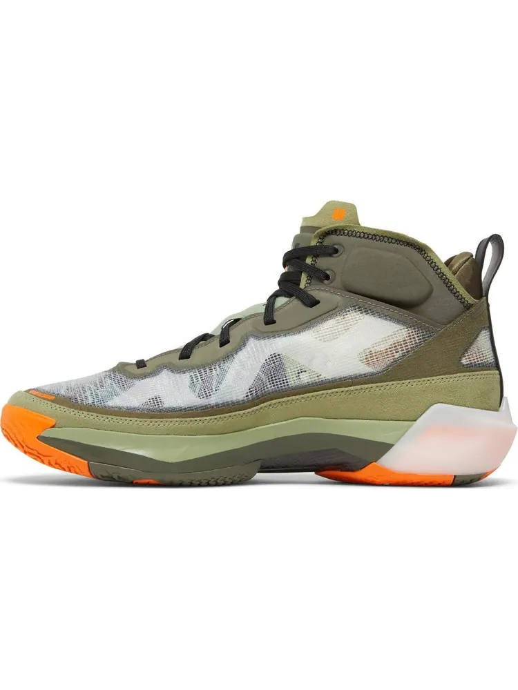 Кроссовки Undefeated x Air Jordan 37 SP Flight Jacket — изображение 3 из 8, зеленый