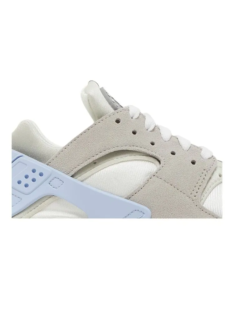 Кроссовки Nike Wmns Air Huarache — изображение 2 из 4, серый