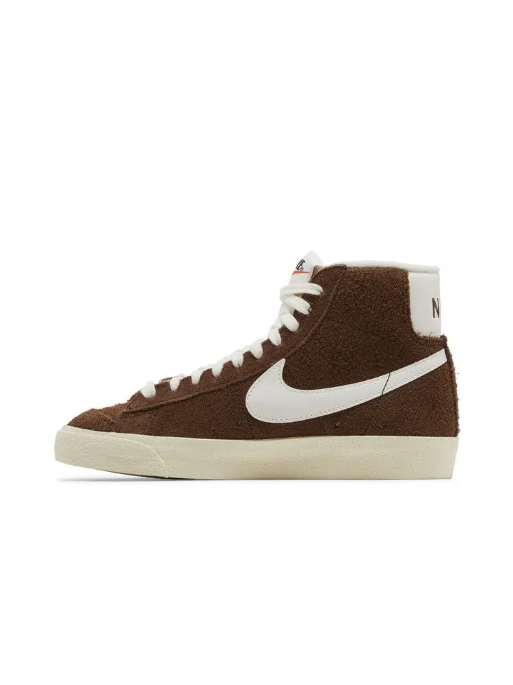 Кроссовки Nike Wmns Blazer Mid '77 Vintage 'Cacao Wow' — изображение 4 из 9, черный