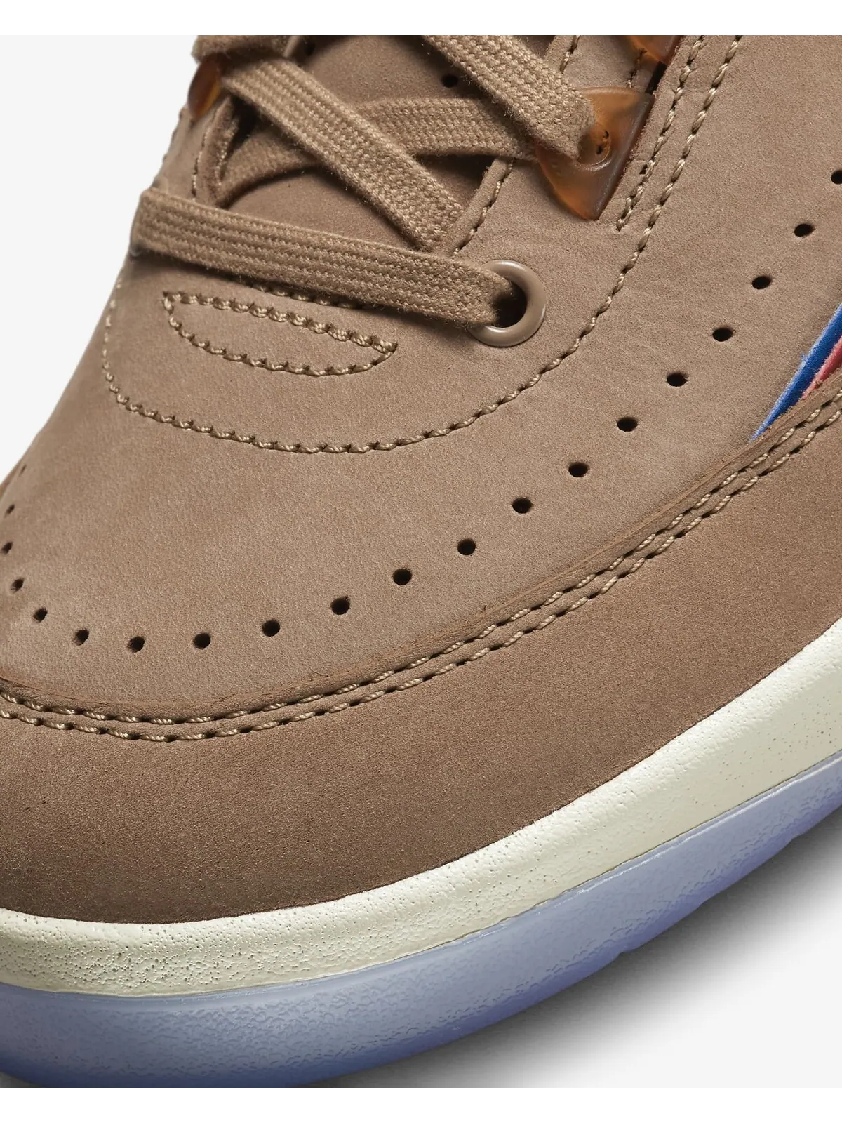 Кроссовки Nike Air Jordan 2 Retro Low Two 18 — изображение 7 из 14, бежевый