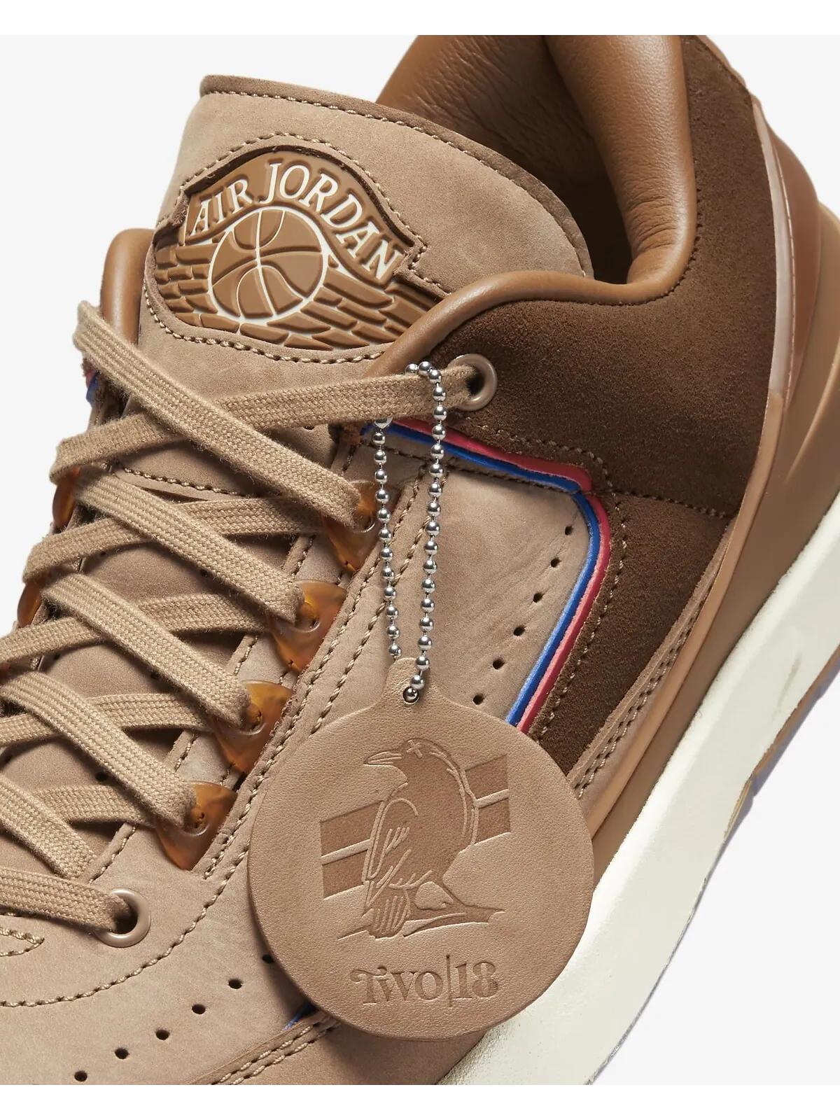 Кроссовки Nike Air Jordan 2 Retro Low Two 18 — изображение 8 из 14, бежевый