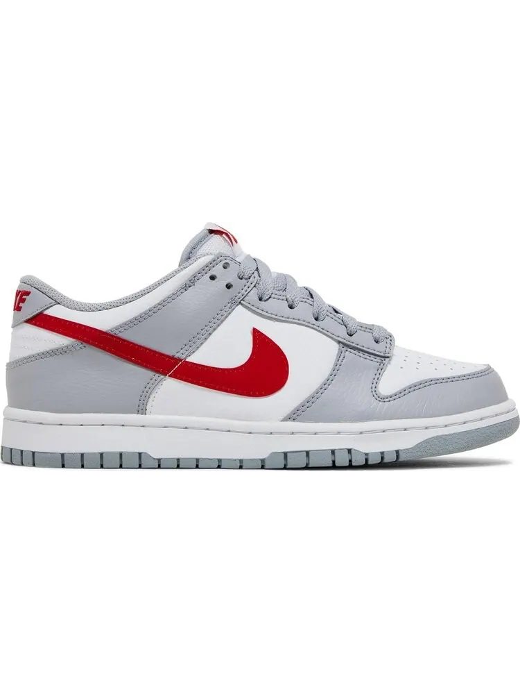 Кроссовки Nike Dunk Low GS 'Grey Red' — изображение 1 из 8, белый