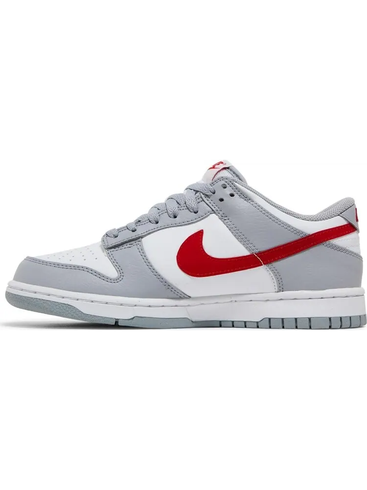 Кроссовки Nike Dunk Low GS 'Grey Red' — изображение 3 из 8, белый