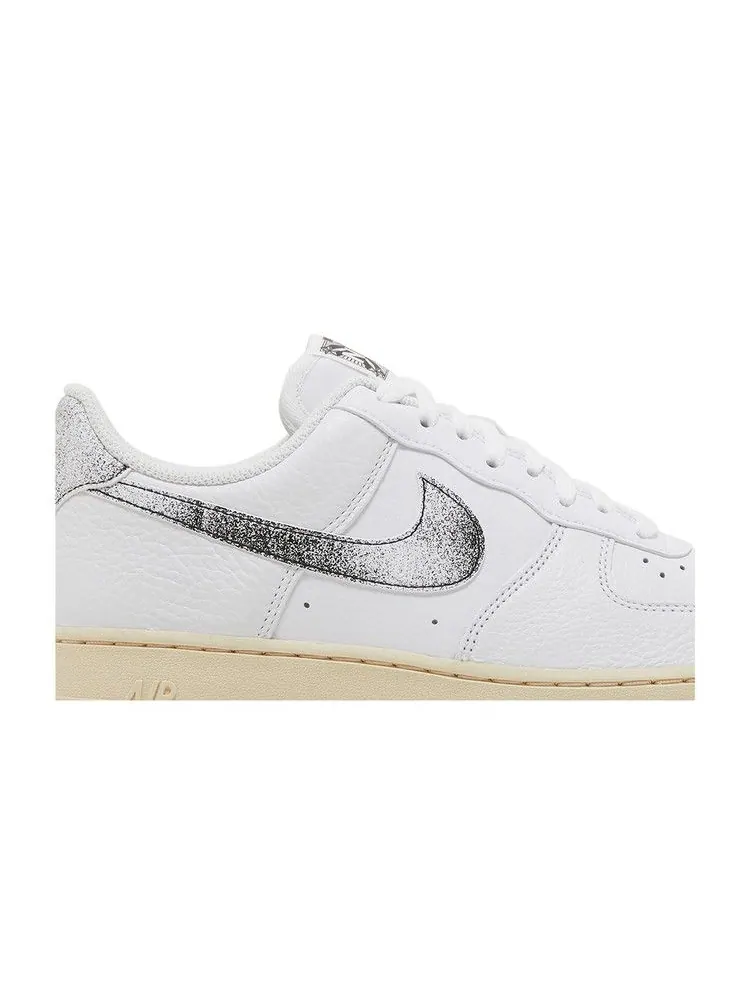 Кроссовки Nike Air Force 1 Low, 50 Years of Hip-Hop — изображение 2 из 8, белый
