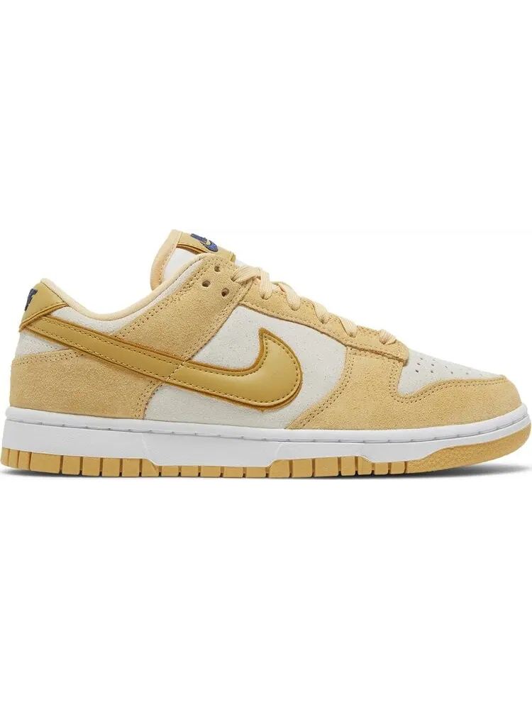 Кроссовки Wmns Dunk Low LX 'Gold Suede' — изображение 1 из 4, загар