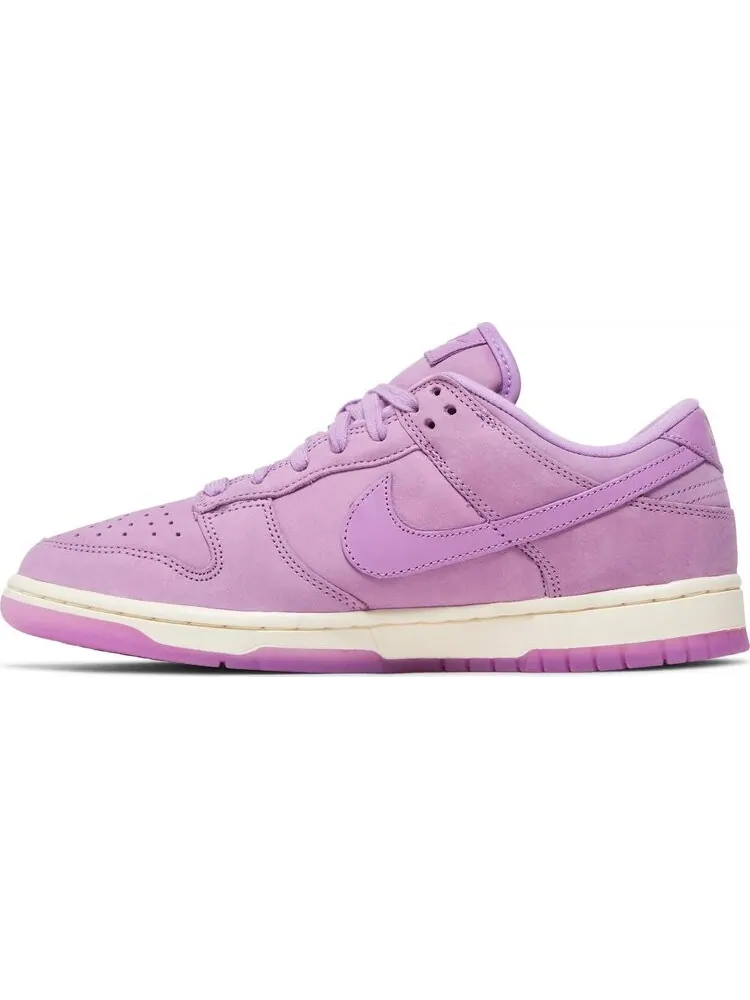 Кроссовки Wmns Dunk Low Premium 'Rush Fuchsia' — изображение 3 из 4, розовый
