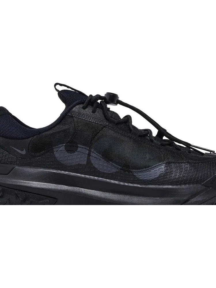 Кроссовки ACG Mountain Fly 2 Low 'Black' — изображение 2 из 4, черный