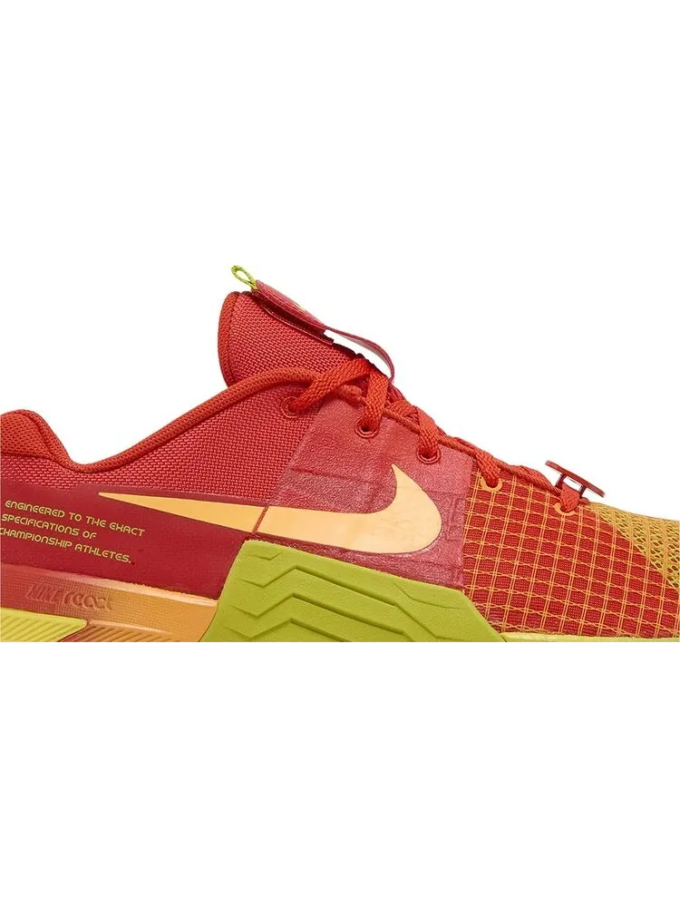 Кроссовки Nike Metcon 8 AMP 'Picante Red' — изображение 2 из 4, красный