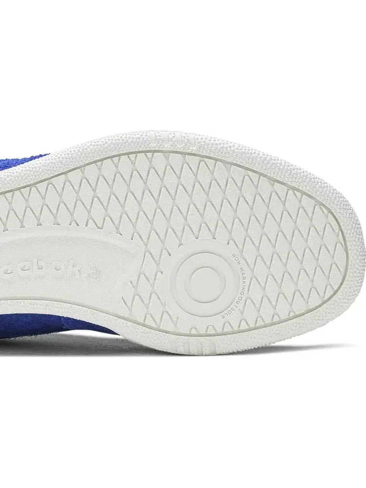 Кроссовки pleasures x club c 'vital blue' Reebok — изображение 5 из 8, синий