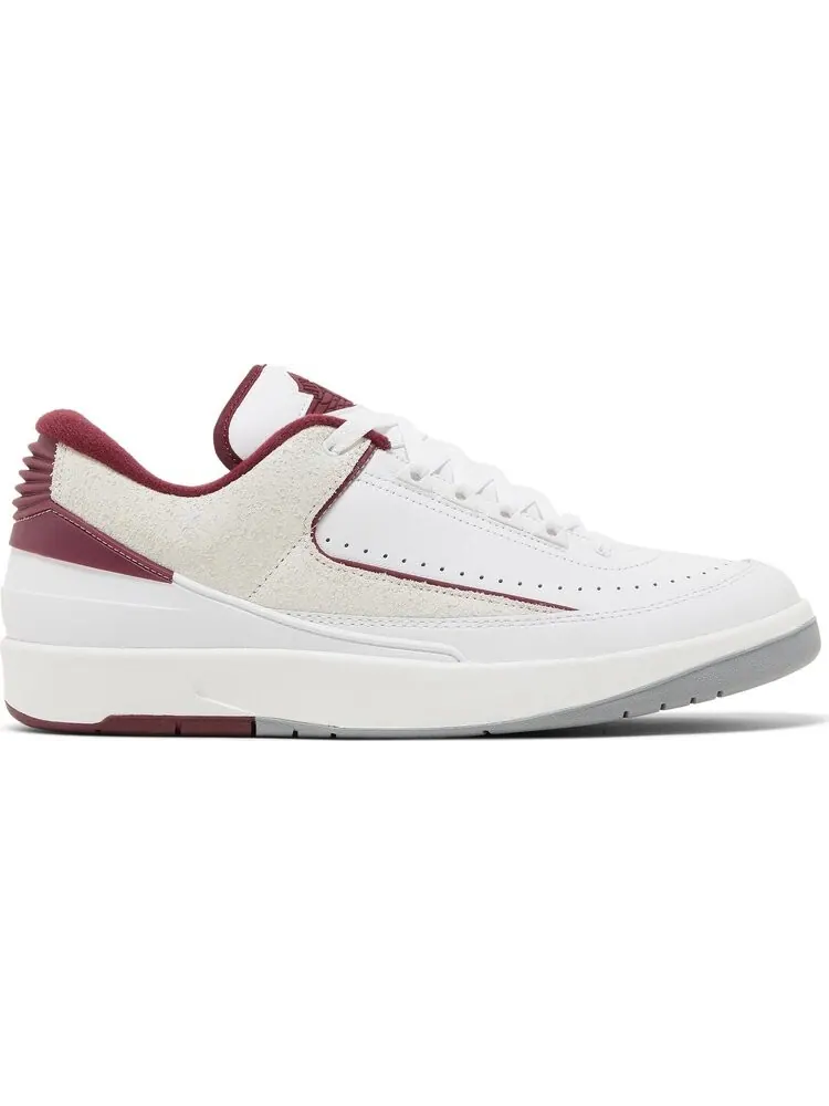 Кроссовки Air Jordan 2 Retro Low 'Cherrywood' — изображение 1 из 4, белый