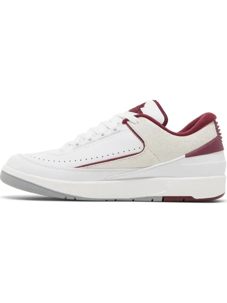 Кроссовки Air Jordan 2 Retro Low 'Cherrywood' — изображение 3 из 4, белый