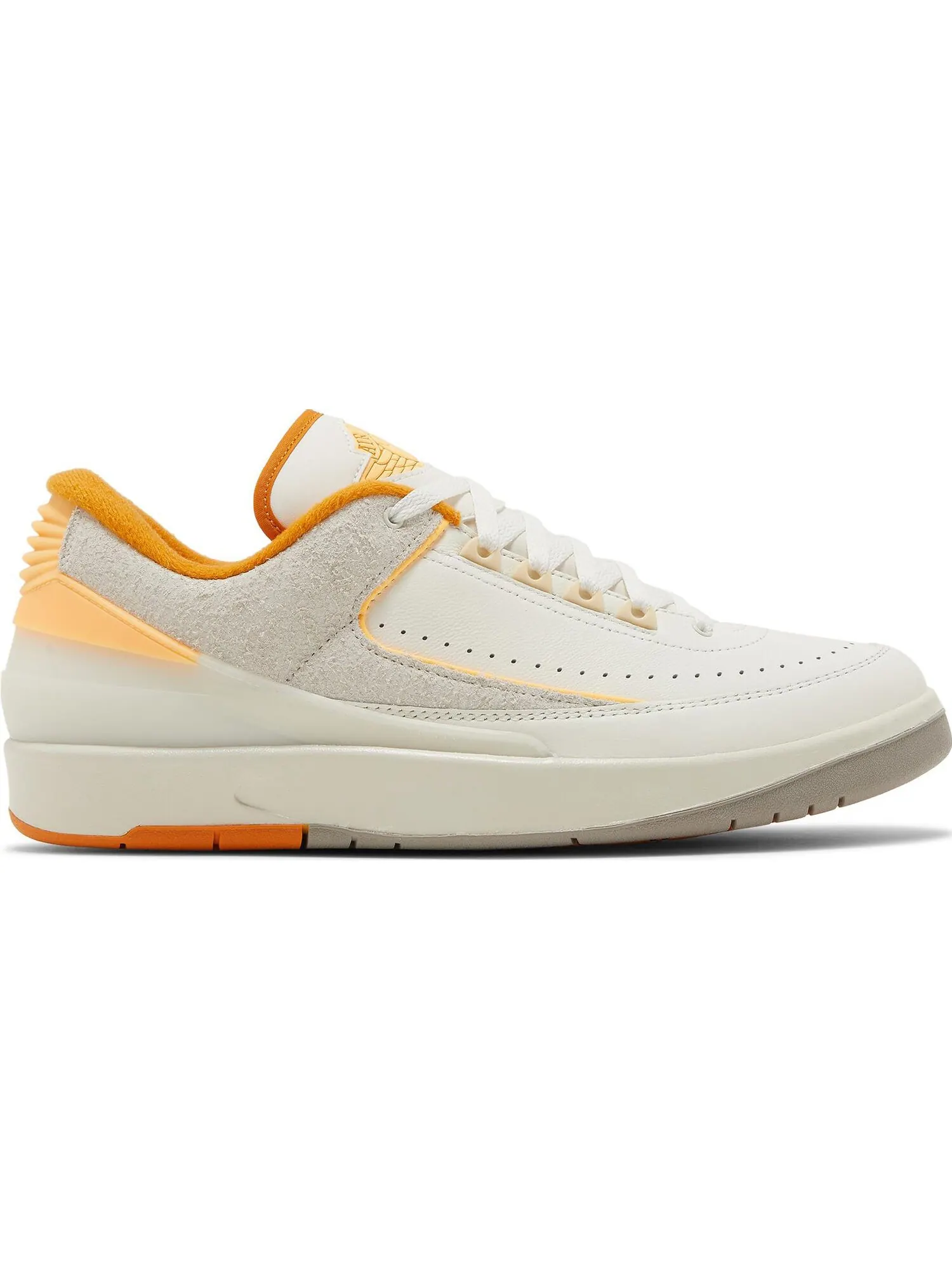 Кроссовки Nike Air Jordan 2 Retro Low — изображение 1 из 5, белый