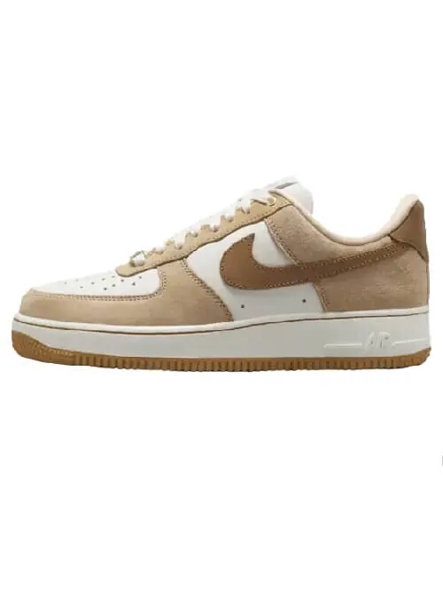 Кроссовки Nike Air Force 1 Low Retro QS — изображение 1 из 8, коричневый/белый