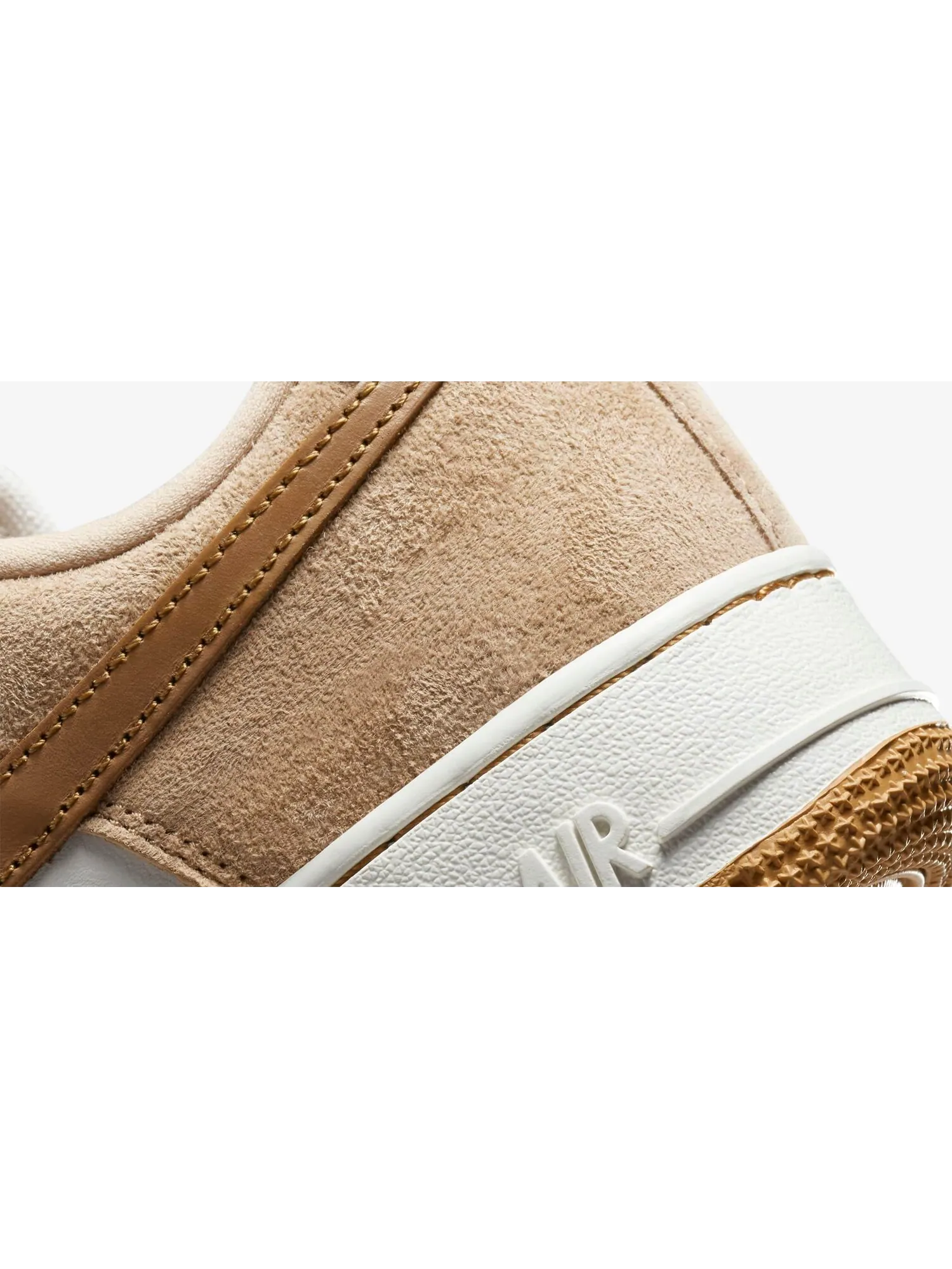 Кроссовки Nike Air Force 1 Low Retro QS — изображение 8 из 8, коричневый/белый
