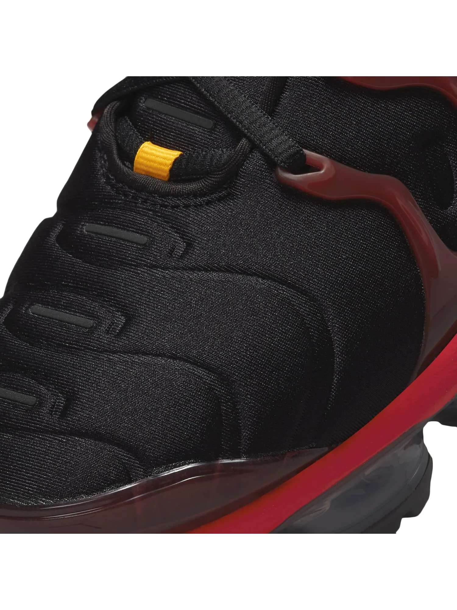 Кроссовки Nike Air VaporMax Plus — изображение 6 из 7, черный/красный