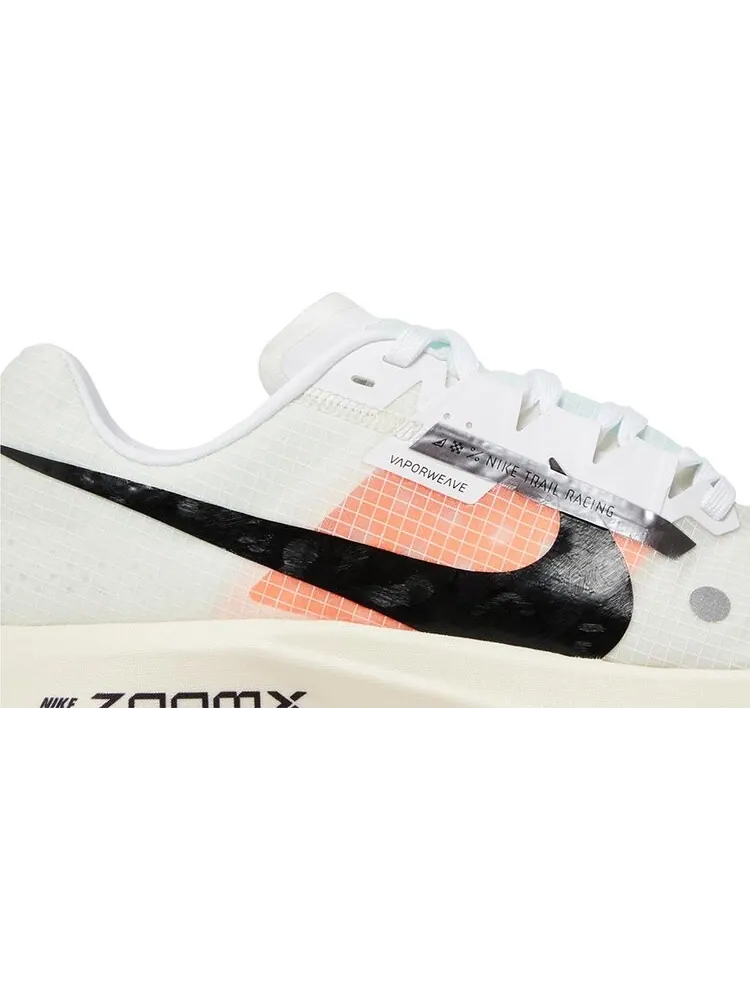 Кроссовки ZoomX Ultrafly Trail 'Prototype' — изображение 2 из 4, белый