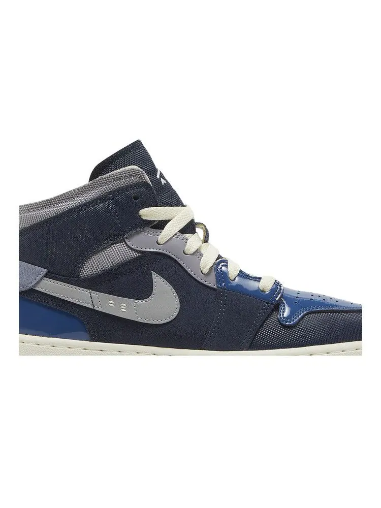 Кроссовки Air Jordan Air Jordan 1 Mid SE Craft GS 'Inside Out - Obsidian' — изображение 3 из 9, синий//белый