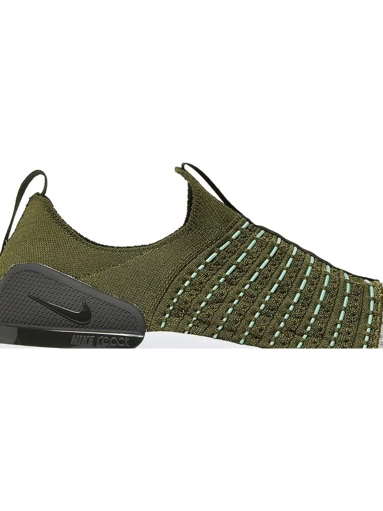 Кроссовки Nike React Phantom Run Flyknit 2 'Rough Green Sequoia' — изображение 2 из 8, зеленый