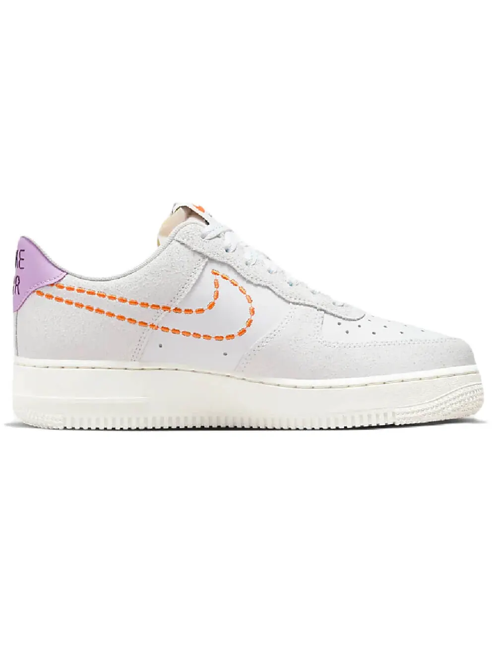 Кроссовки Nike Air Force 1 07 LX — изображение 5 из 8, бежевый/фиолетовый
