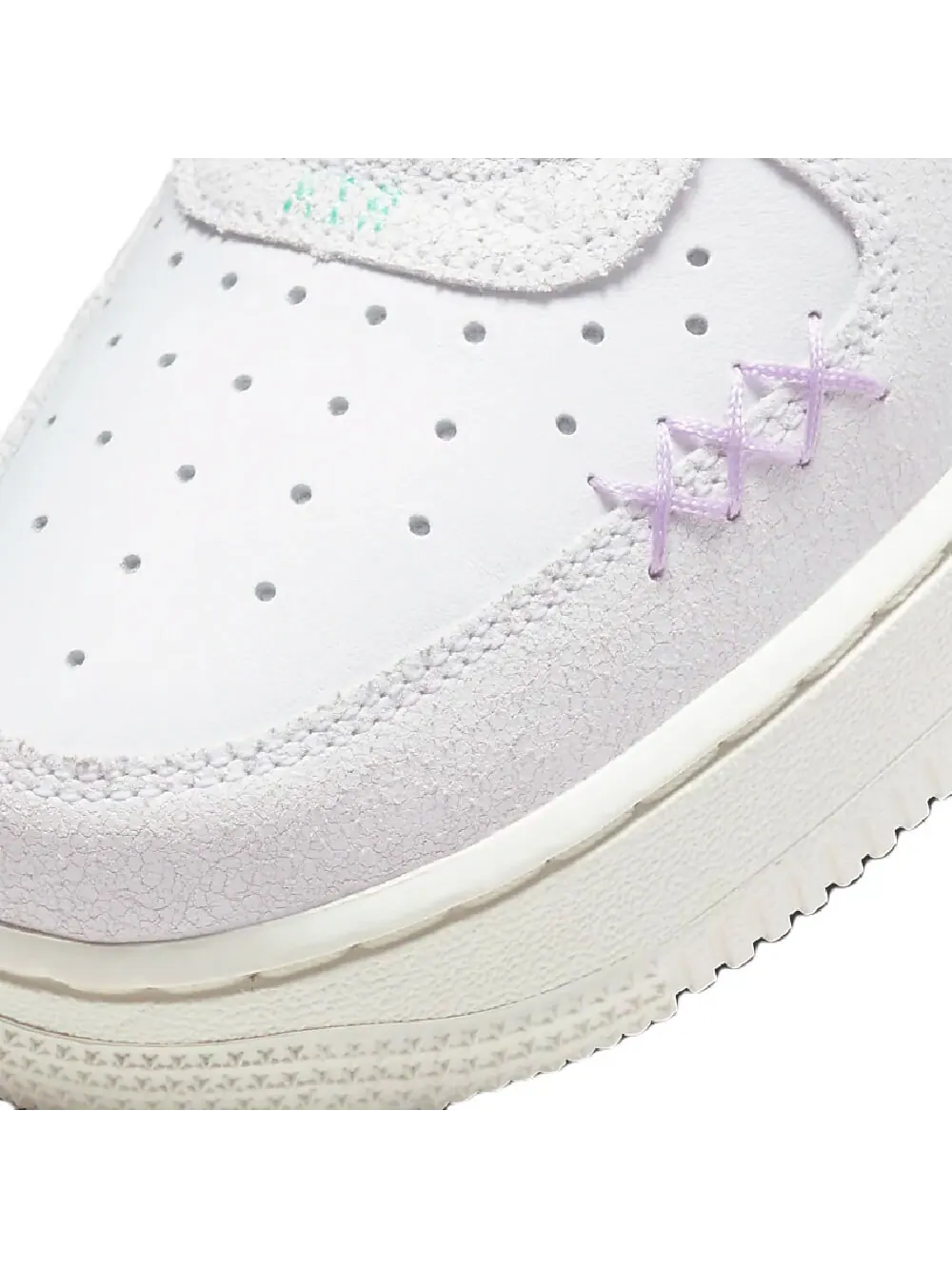 Кроссовки Nike Air Force 1 07 LX — изображение 7 из 8, бежевый/фиолетовый