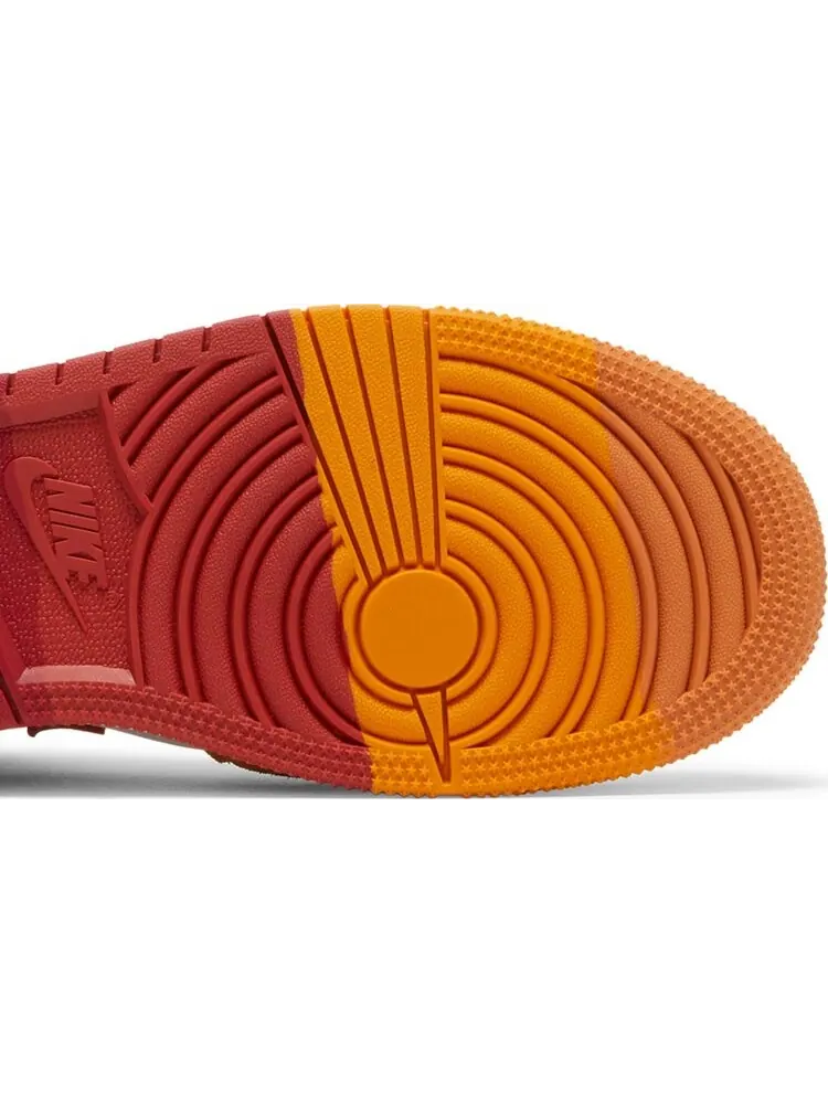 Кроссовки Air Jordan 1 Mid SE GS Picnic — изображение 5 из 8, белый