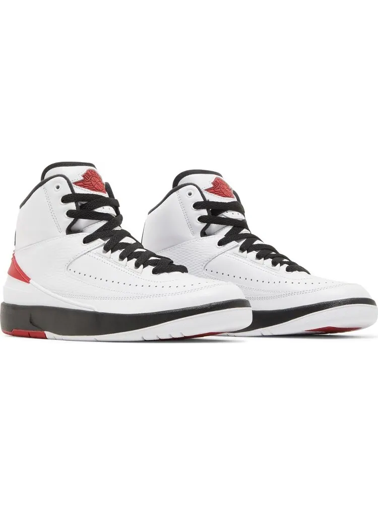 Кроссовки Air Jordan 2 Retro GS Chicago 2022 — изображение 8 из 8, белый