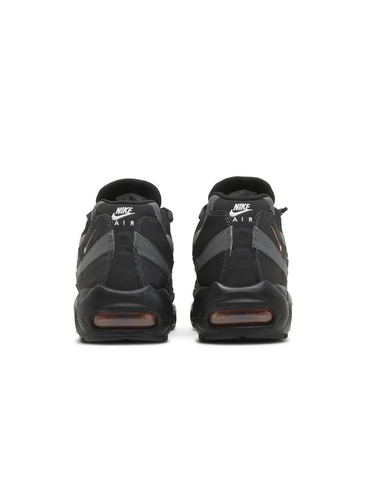 Кроссовки Nike Air Max 95 'Black Grey Safety Orange' — изображение 7 из 9