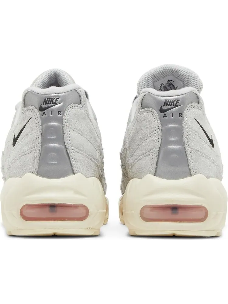 Кроссовки Nike Air Max 95 'Grey Fog Pink Foam' — изображение 6 из 8, серый