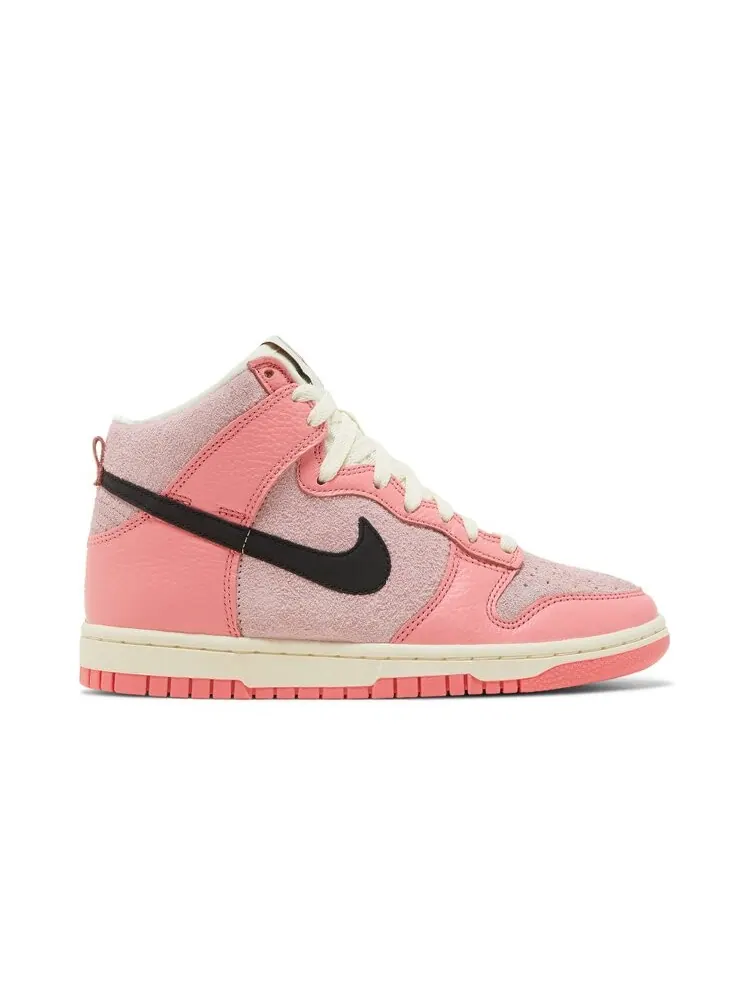 Кроссовки Nike Wmns Dunk High — изображение 1 из 4, розовый
