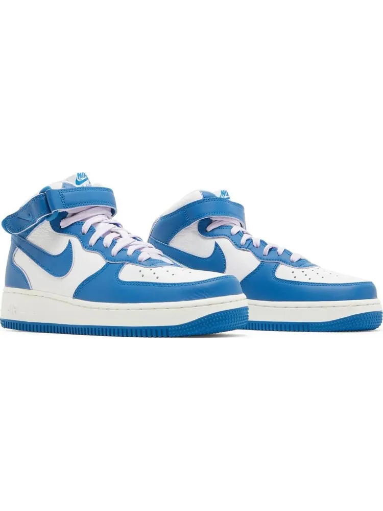 Кроссовки Nike Wmns Air Force 1 '07 Mid 'Military Blue Doll' — изображение 8 из 8, белый