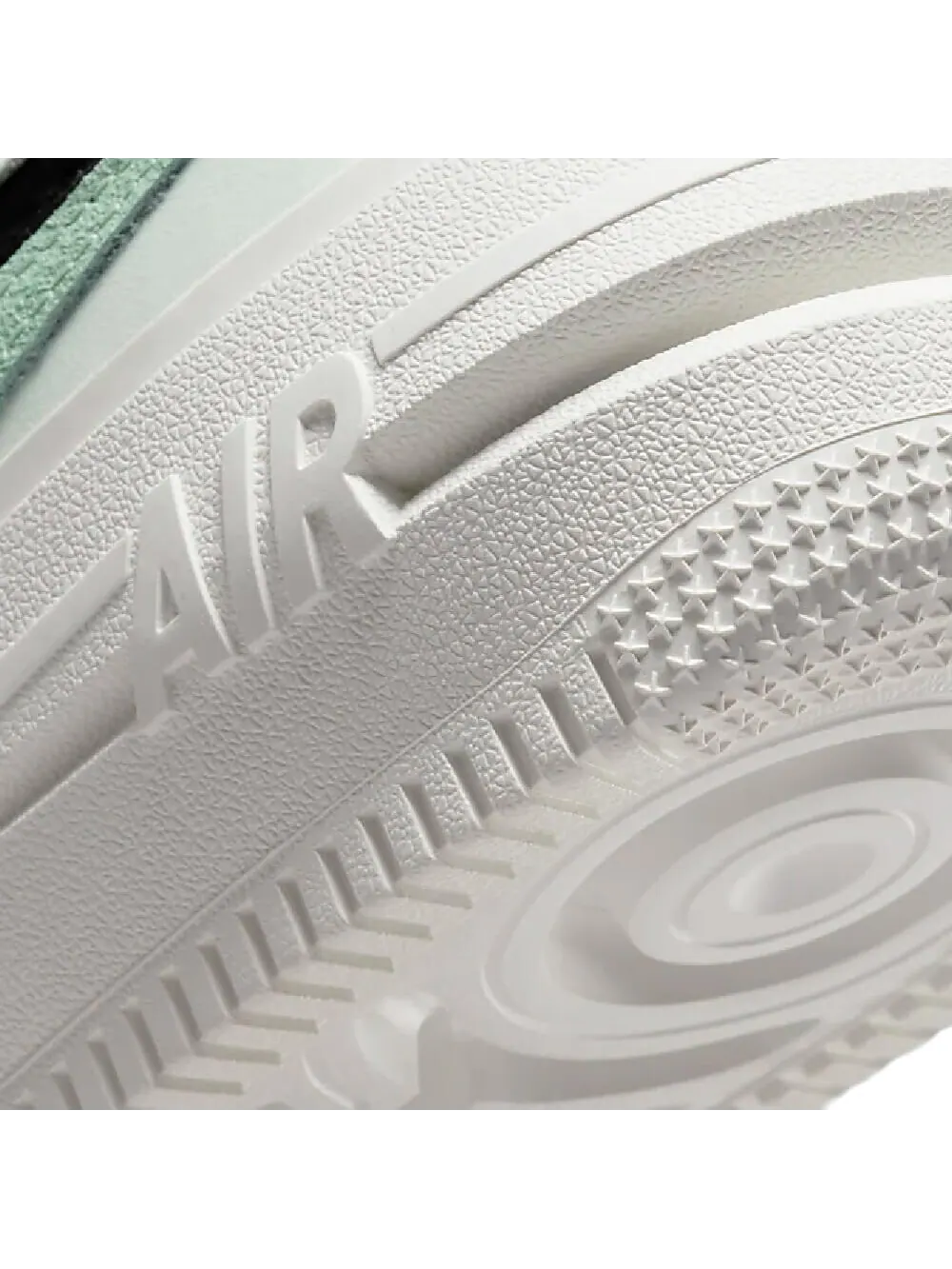 Кроссовки Nike Air Force 1 PLT.AF.ORM — изображение 8 из 8, бежевый/зеленый