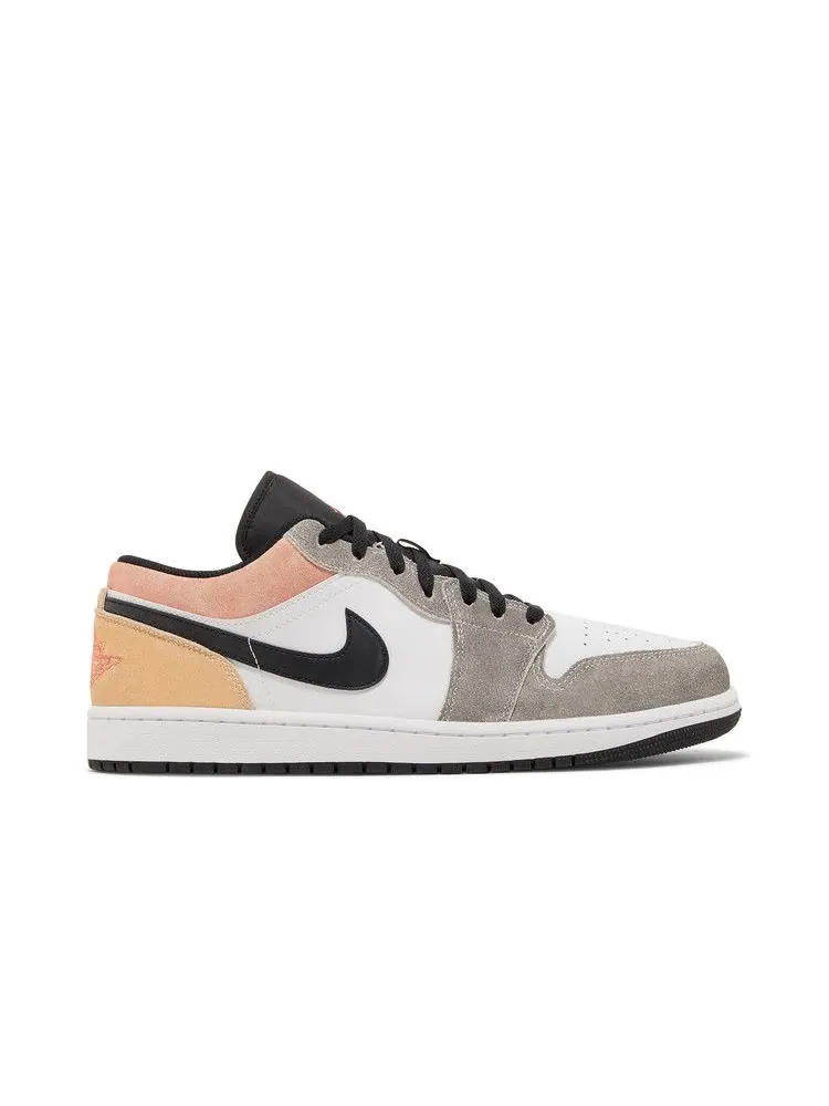 Кроссовки Air Jordan Air Jordan 1 Low SE 'Flight Club' — изображение 2 из 9, черный///белый