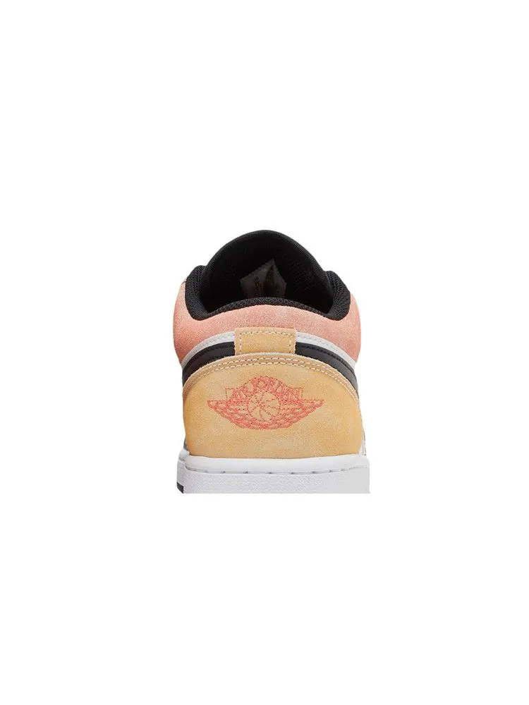 Кроссовки Air Jordan Air Jordan 1 Low SE GS 'Flight Club' — изображение 8 из 9, черный///белый