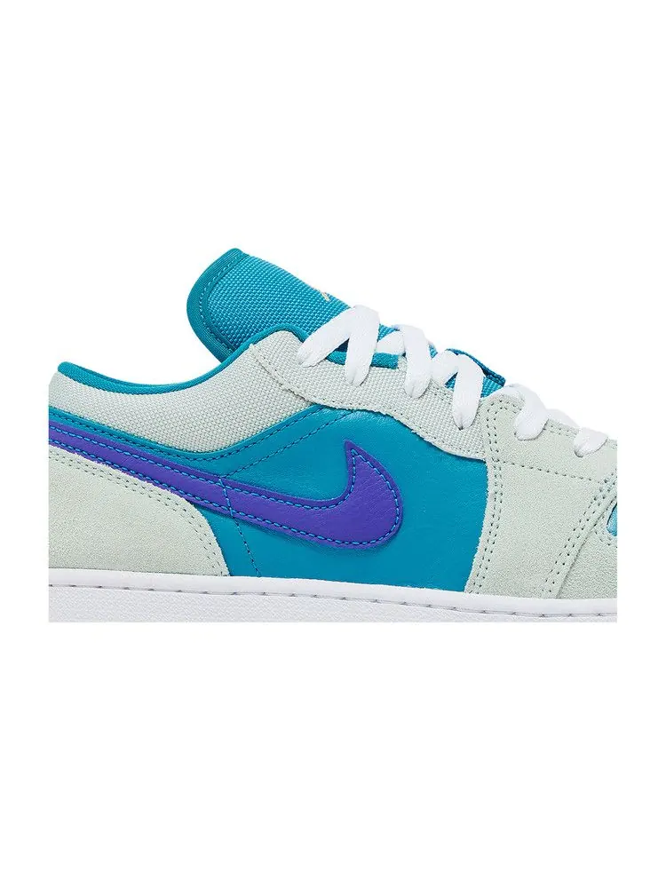 Кроссовки Air Jordan Air Jordan 1 Low SE GS 'Aquatone Concord' — изображение 3 из 9, фиолетовый/золотистый